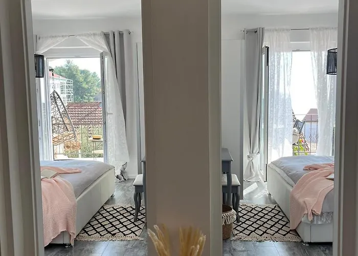 Tino Apartment Hvar Town