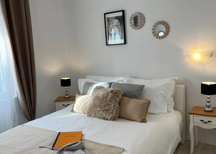Tino Apartment *