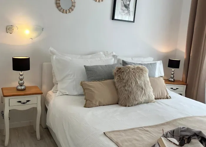 Tino Apartment *