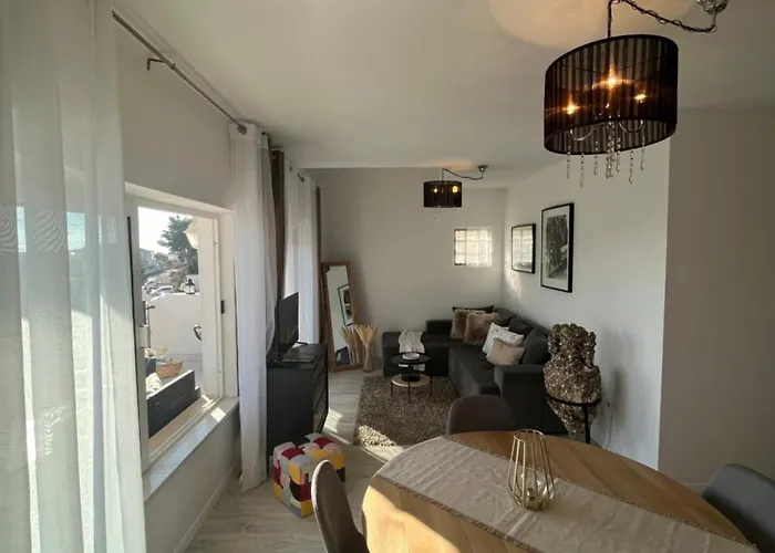 Tino Apartment *
