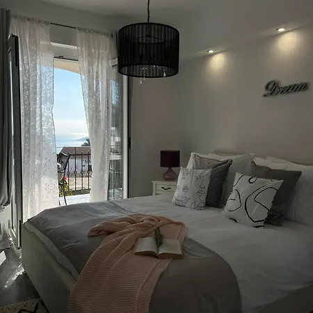Apartament Tino *